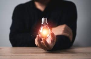Man holding a bulb